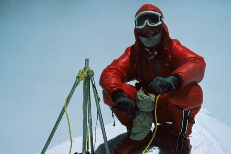 Reinhold Messner en la cima del Everest, 1978. Foto: Reinhold Messner