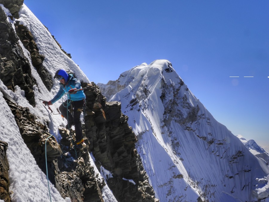 En el Bhagirathi III. Foto: Urabain, de La Torre, Rubén Pérez y Kammerlande