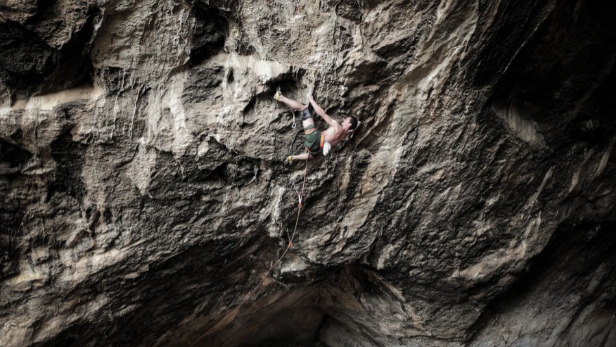 Adam Ondra en la Parada de los Monstruos. Foto: destinoclimbing