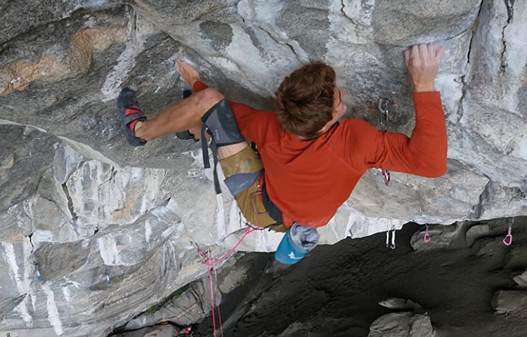 Seb Bouin en Move Hard, Flatanger. Foto: Seb Bouin