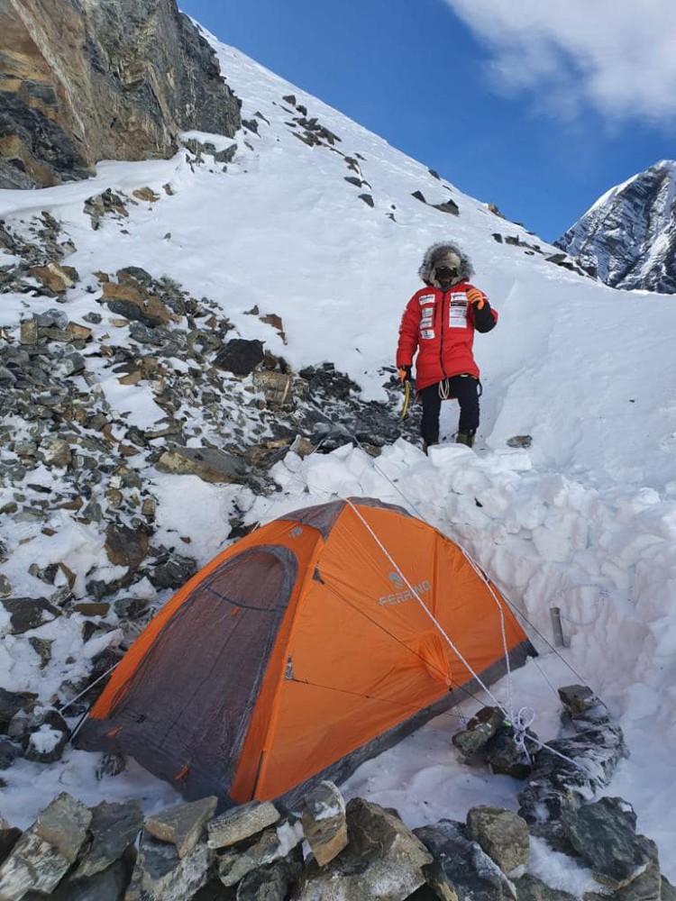 Alex Txikon en el Chulu Far East. Foto: Col. Alex Txikon