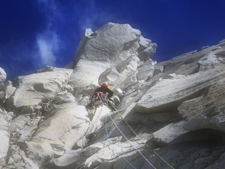 Mikel, 1º largo de Stairway to Heaven. Foto: Expedicion Bhagirathi III