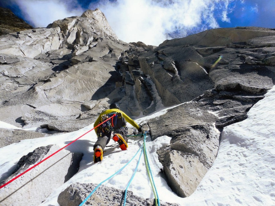 Rubén, escalada mixta. Foto: Expedición Bhagi III