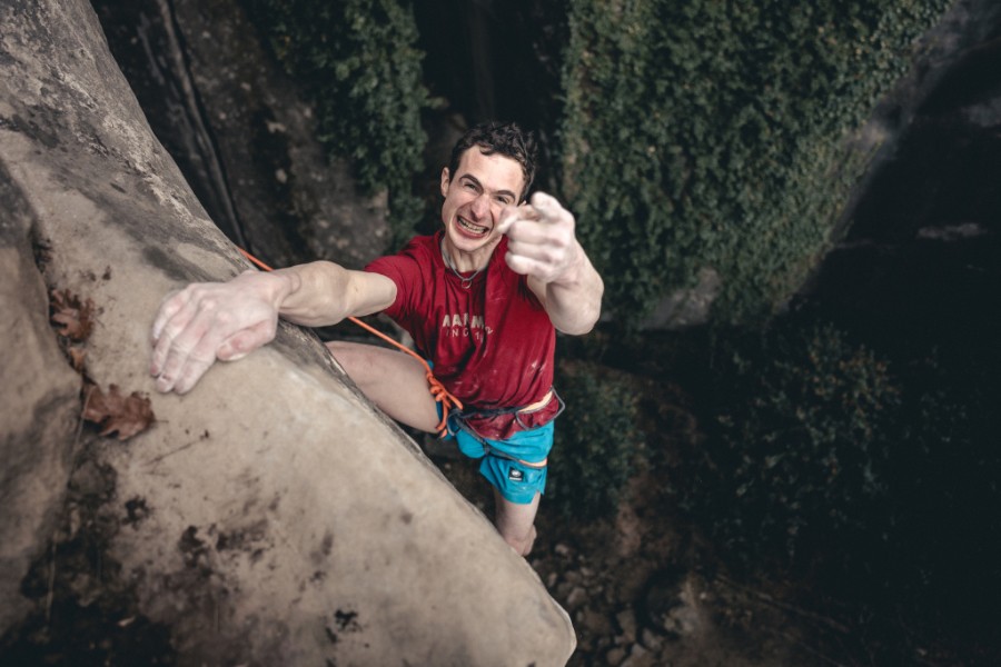 Adam Ondra encadena Bon Voyage. Foto: Petr Chodura