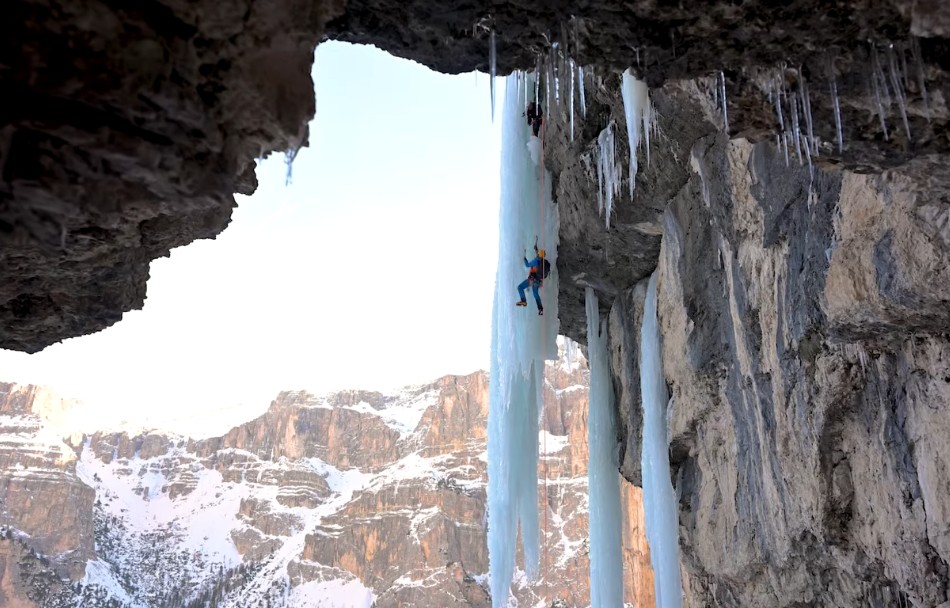 Mathieu Maynadier y David Sassurdelli, hielo y parapente en Dolomitas. Foto: Terragraphy