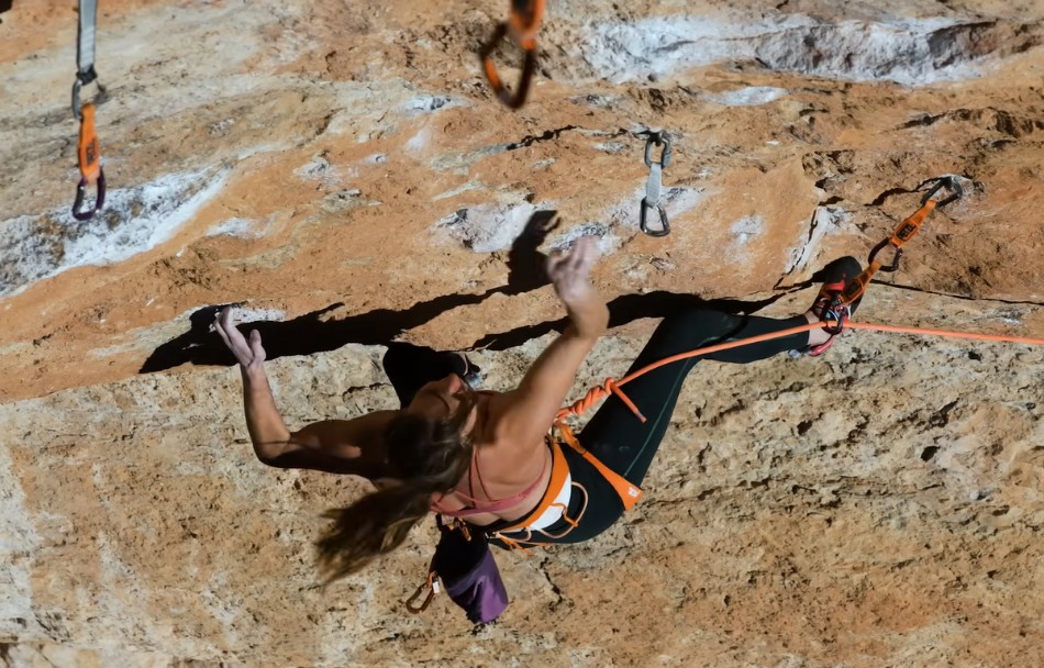 Michaela Kiersch, en La Rambla, 9a+, Siurana. Foto cortesía Petzl