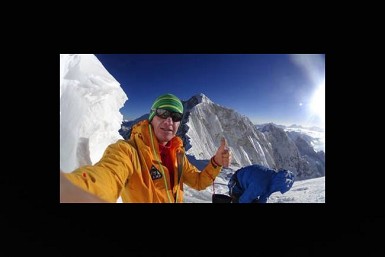 Cima para Denis Urubko en el Kanchenjunga por la norte; ya se encuentra en el campo 4