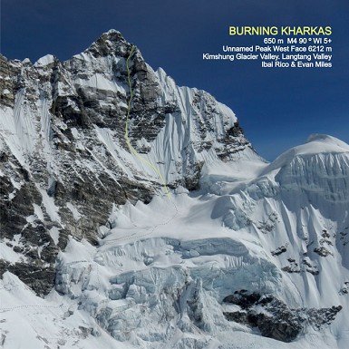 Burning Kharkas. 650m, 90º, WI5+. Ibai Rico y Evan Miles abren la cara Oeste de un pico sin nombre (6212m) en Lantang (Nepal)