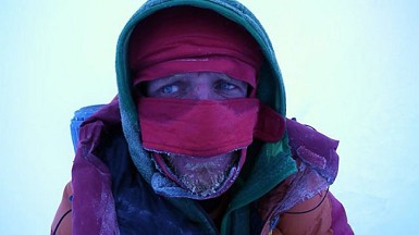 Fin del 5º intento invernal al Nanga Parbat para Tomek Mackiewicz: ha descendido con una pierna fracturada y una costilla rota