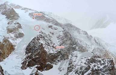 Alex Txikon y sus compañeros alcanzan el campo 3 en el Nanga Parbat; continúa el intento de 1ª cima invernal de la historia en el Nanga Parbat