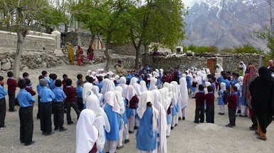 Ayuda a escolarizar a 100 niñas en el valle de Hushé, Karakorum, con la Fundación Felix Iñurrategi Baltistan y la Universidad de Mondragón