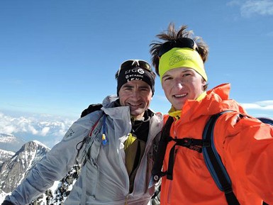 80 días; 82 cimas; 1.000km en bicicleta; 100.000m desnivel acumulado: Ueli Steck y Michi Wohlleben intentan enlazar todos los cuatromiles