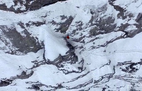 Video: Ueli Steck, récord de la Norte del Eiger