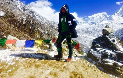 Everest invernal sin oxígeno; comienza la aclimatación