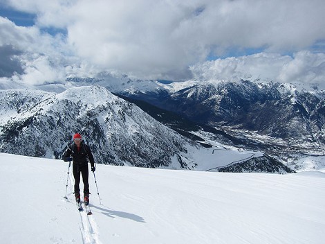 Cómo elegir tus fijaciones de esquí de travesía