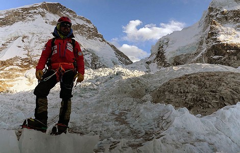 Everest invernal sin O2; campo 3, 7.400m; Carlos Rubio evacuado