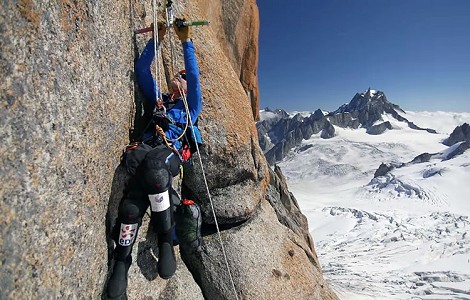 Video: Vanessa François, escaladora con diversidad funcional, asciende el Grand Capucin