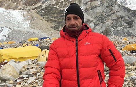 Ferran Latorre; estudios científicos en el Everest