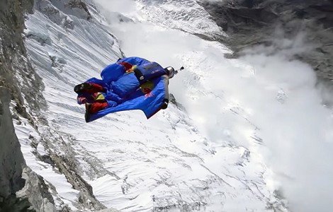 Video: Valery Rozov, Salto BASE desde el Huscarán, 6.725m