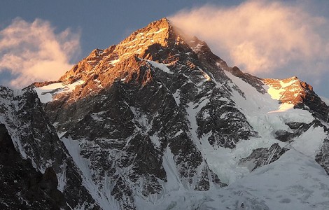 Los polacos alcanzan los 5.900m en el K2 invernal