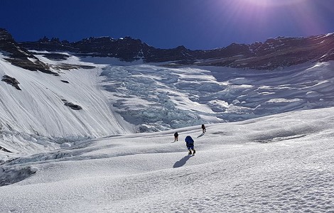 Video: Alex Txikon, Everest invernal. Alcanzados los 8000 metros