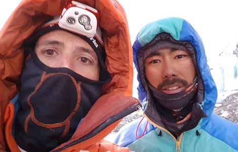 Alex Txikon y sus compañeros, en el campo 3 del Everest, 7.200m