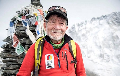 Video: Carlos Soria aclimata en el Island Peak, valle del Khumbu