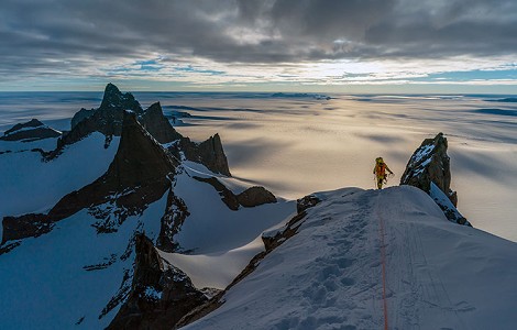 Video: Escalando en la Tierra de la Reina Maud, Antártida