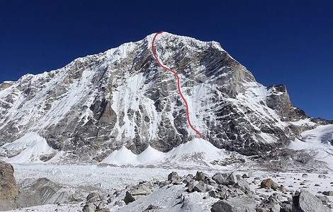 1ª escalada en estilo alpino al Tengi Ragi Tau, 6.938m, Tino Villanueva, Alan Rousseau