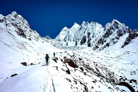 2ª ascensión histórica y 1ª por la difícil cara sur en el Sani Pakush, 6.951m, Karakorum