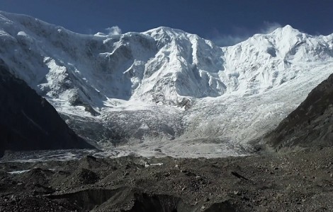 Los checos, al Muchu Chhish, 7.453m, Pakistán. 2ª montaña inescalada más alta del mundo