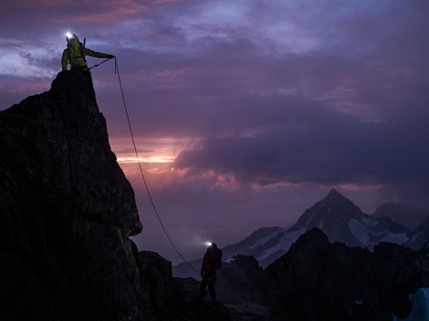 Iluminación: cómo elegir tu linterna frontal para montaña