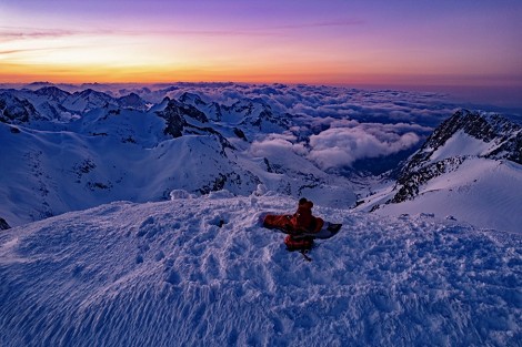 Video-estreno online: Aware, vivacs invernales en las cumbres del Pirineo