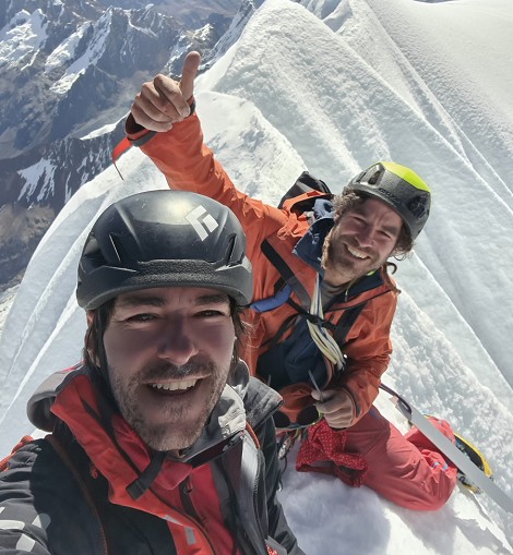 Bru Brusom y Marc Toralles, 1ª escalada a la pared este virgen del Siula Grande, 6.344m