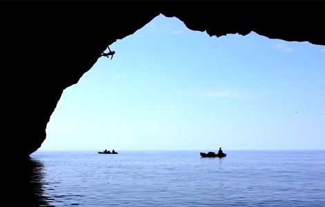 Vídeo: Chris Sharma, expedición kayak y psicobloc en Mallorca