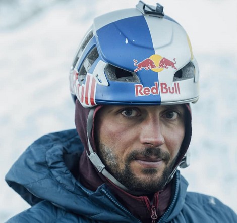Andrzej Bargiel, a por descenso integral con esquís Gasherbrum I y II