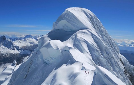 Vídeo-documental: Chopicalpi, 6.300m. Escalada y 1º vivac en su cima
