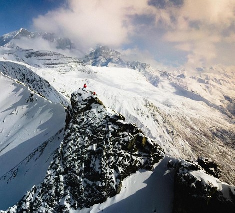 Aclimatación: Alex Txikon supera los 5.000m. Incorporaciones a intento invernal Annapurna