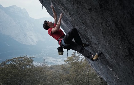 Vídeo: Stefano Ghisolfi, 1ª escalada de Excalibur, 9b+, Arco