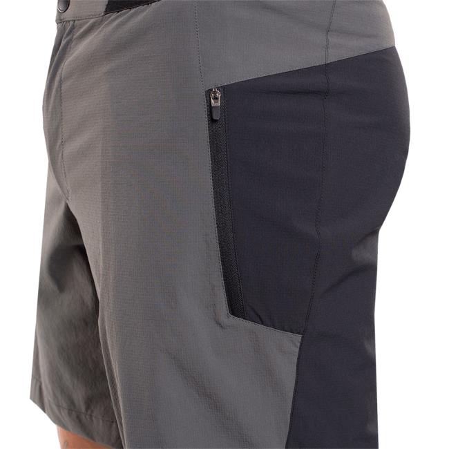 Trangoworld Pant. Corto Hornavan Gris/negro