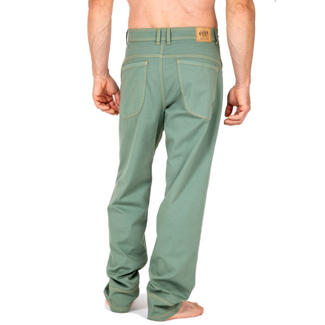  e9 Boris Pant