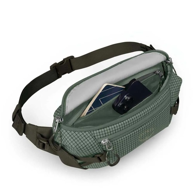 Ľadvinka osprey TRANSPORTER 1L Pine Leaf/Earl Grey