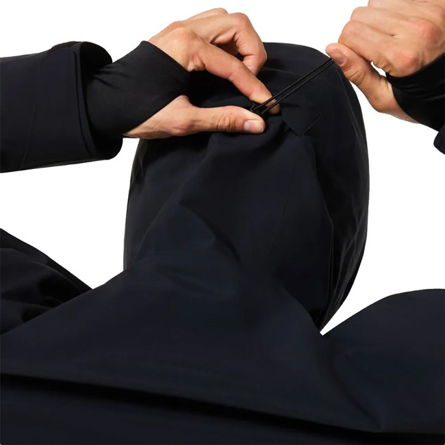 Oakley Jacket Canopy Insulated Blackout