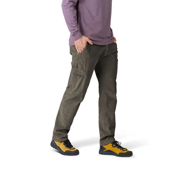 Hlače Hannah Marlow