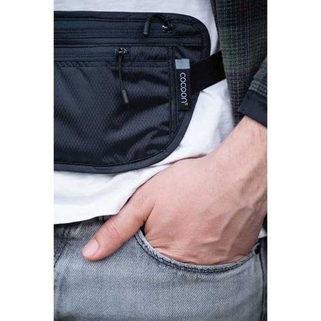 Vyölaukku cocoon TRAVEL WAIST WALLET Phantom Black