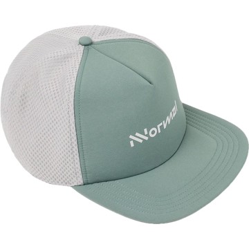 Gorra Nnormal Hike