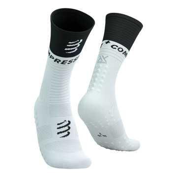 Skarpety COMPRESSPORT COMPRESSION SOCKS V2.0 White/Black